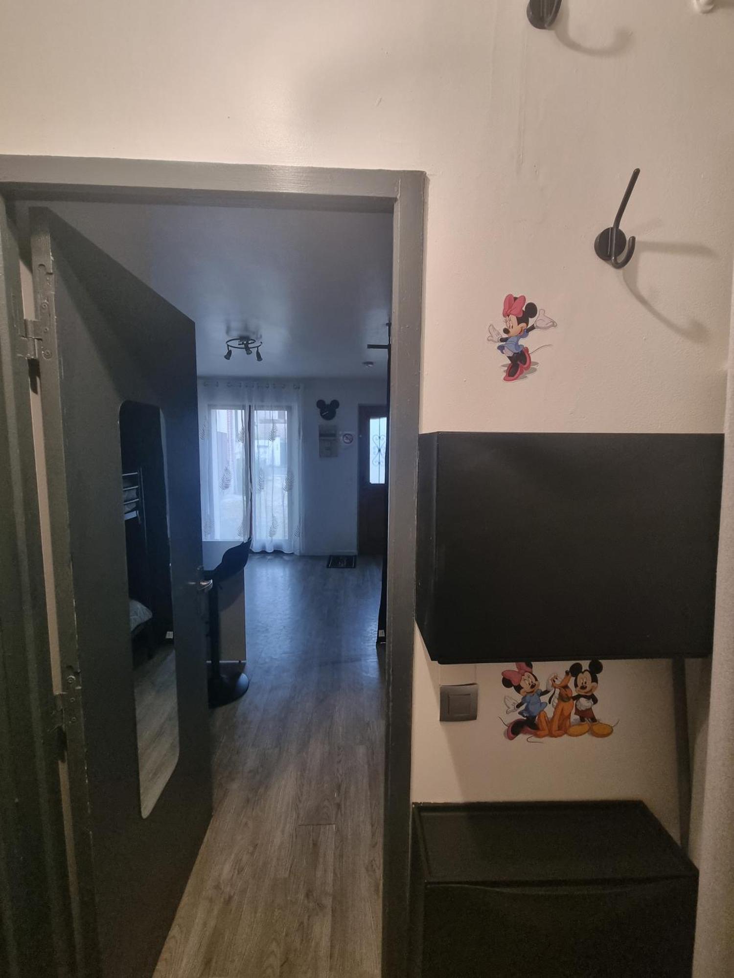 Studio A 2 Pas De Disneyland Esbly Exterior photo
